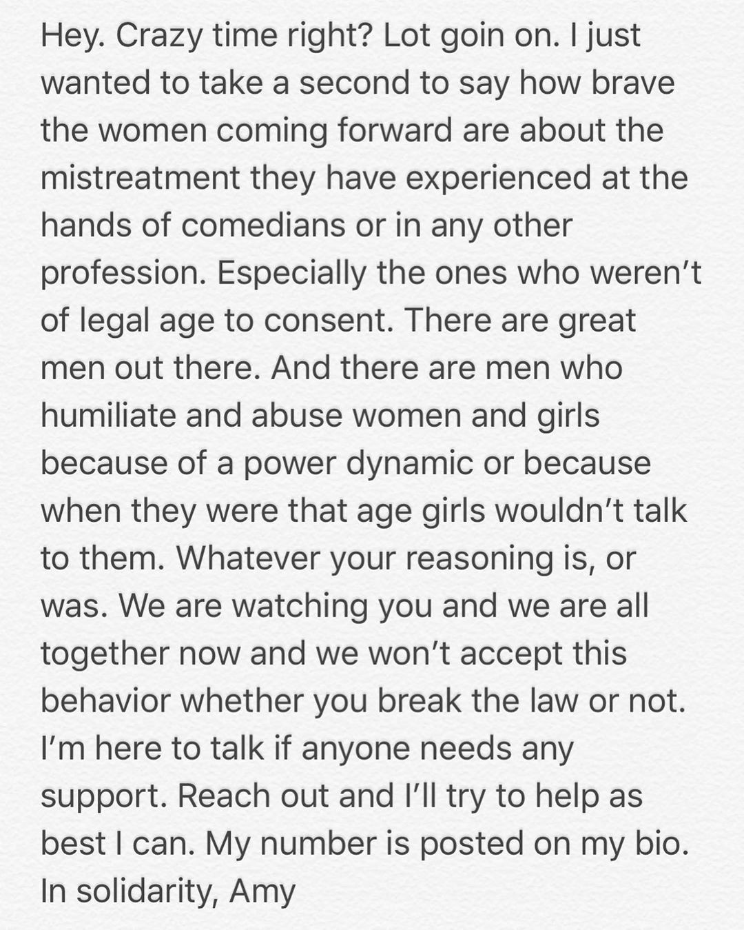 Amy Schumer oferece apoio a vítimas de abuso (Foto: Reprodução / Instagram)