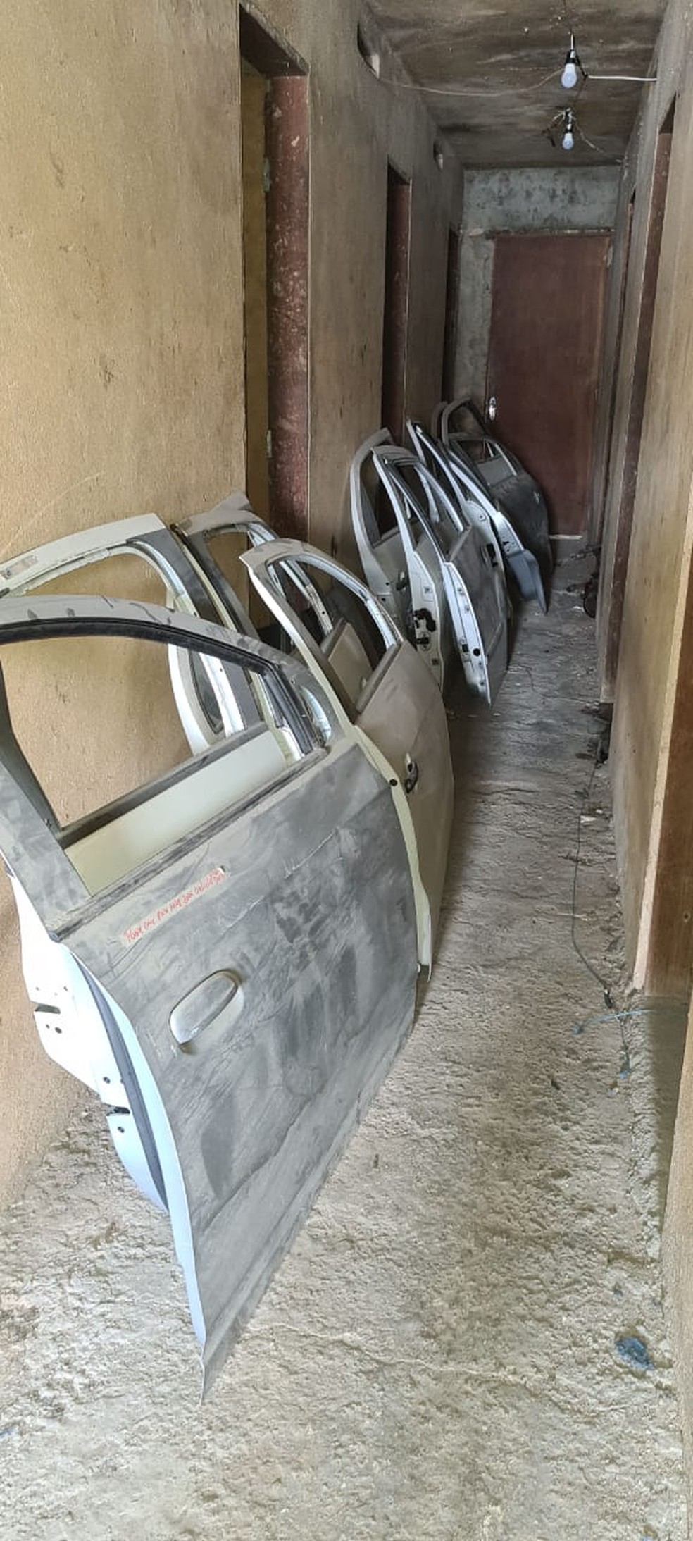 Polícia Civil descobre desmanche de carros no bairro Ponta Grossa, em Maceió — Foto: Ascom PC-AL