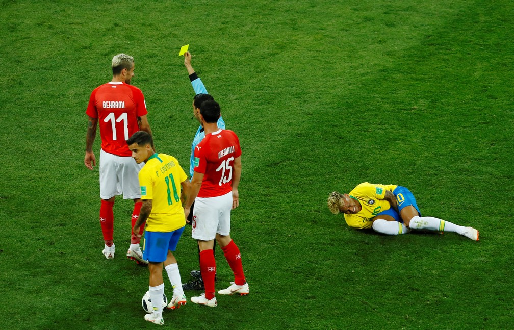Brasil fez jogo difícil contra a Suíça na estreia da Copa de 2018, na Rússia — Foto: Reuters