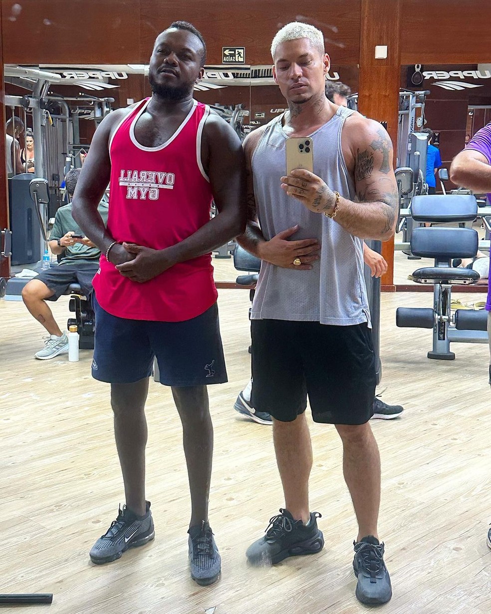 Filipe Ret e Djonga malhando juntos &mdash; Foto: Instagram