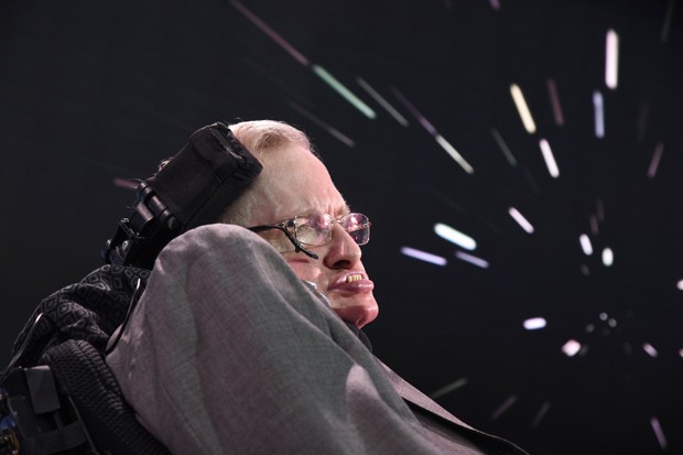 Stephen Hawking na apresentação do 'Breakthrough Starshot' (Foto: Getty Images)