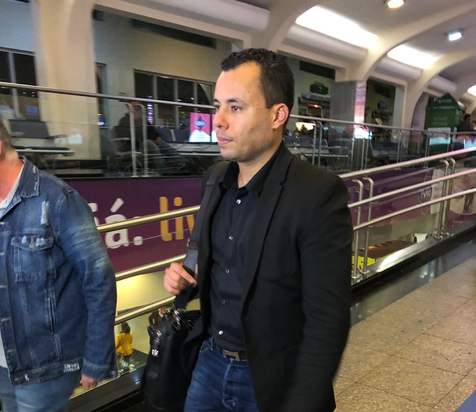 Jair Ventura chega a São Paulo para assinar contrato com o Corinthians: 