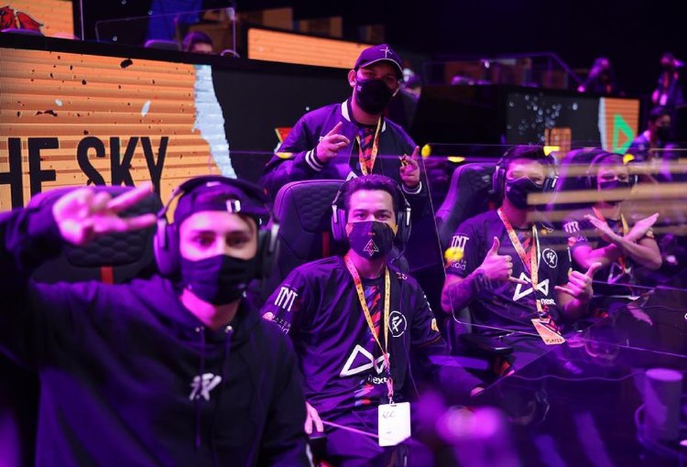 Lbff 2021 Times Se Reforcam Para Lbff 5 Veja Transferencias Free Fire Ge