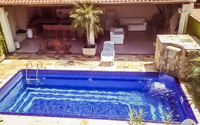 Mulher aluga casa para fim de semana com a família e descobre que caiu em golpe: 'me chamou de trouxa e imbecil'