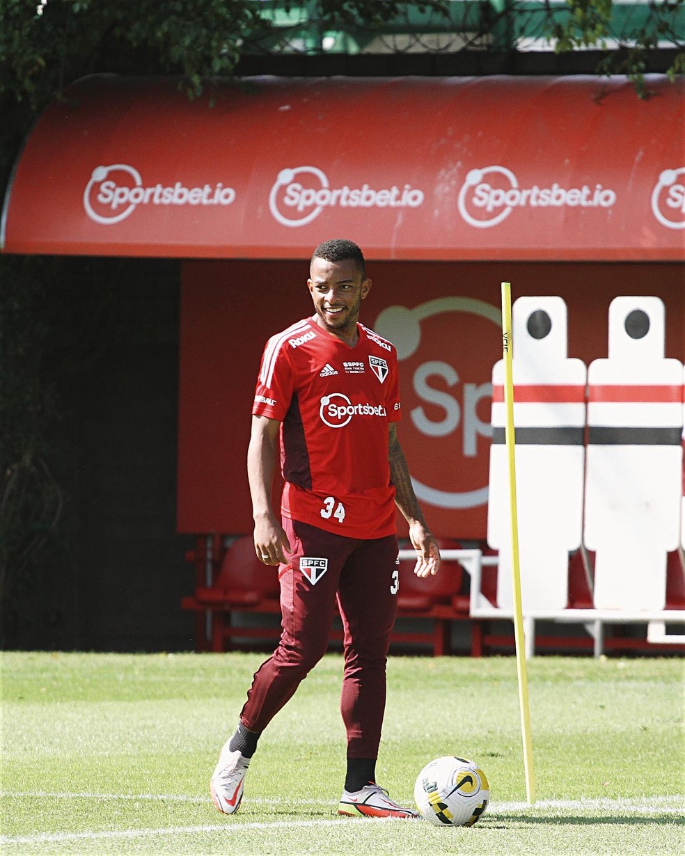 Welington durante treino do São Paulo neste sábado — Foto: Divulgação/São Paulo FC