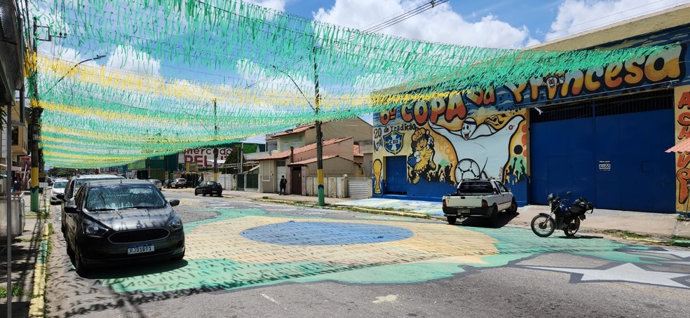 Moradores deixaram a cidade de Campos, no RJ, no clima da Copa do Mundo — Foto: Tatiana Vilela/g1