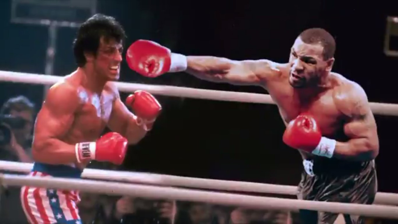 Uma montagem cogitando um possível confronto entre Mike Tyson e Rocky Balboa (Foto: Twitter)