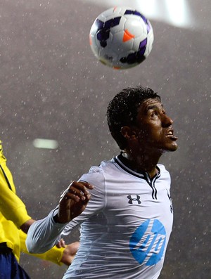 Paulinho, Tottenham Hotspur x Sunderland (Foto: Reuters)
