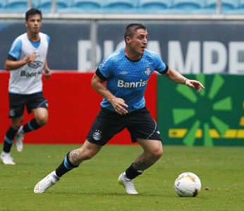 Cebolla vive chance de provar status no Grêmio e ser decisivo em título
