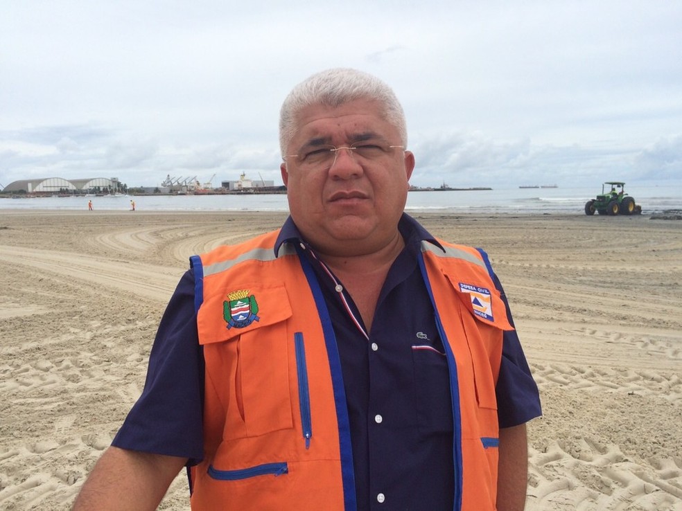 Dinário Lemos alertou que Defesa Civil trabalha com prevenção — Foto: Carolina Sanches/G1