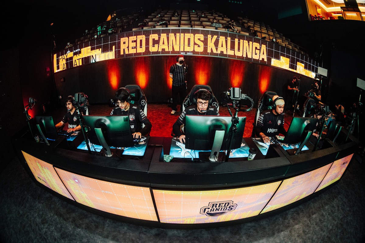 MSI 2022: RED vence a Wildcats e segue viva no torneio de LOL