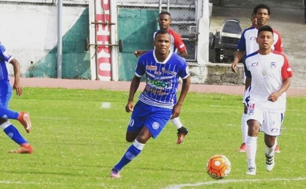 Alan Pereira no Club Deportivo y Social Santa Rita (Foto: Arquivo Pessoal)