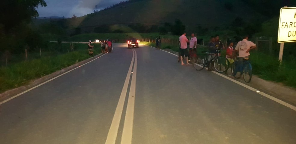Adolesceu morreu após perder controle da direção de moto na BR-474, em Ipanema — Foto: Polícia Militar Rodoviária/Divulgação