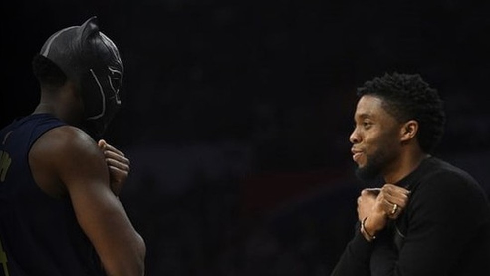 Herói de "Pantera Negra", Chadwick Boseman pode ter camisa ...