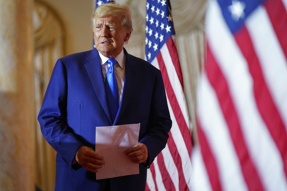 O ex-presidente dos EUA Donald Trump durante apuração dos votos da eleição de meio de mandato nos EUA, em 9 de novembro de 2022. — Foto: Andrew Harnik/ AP