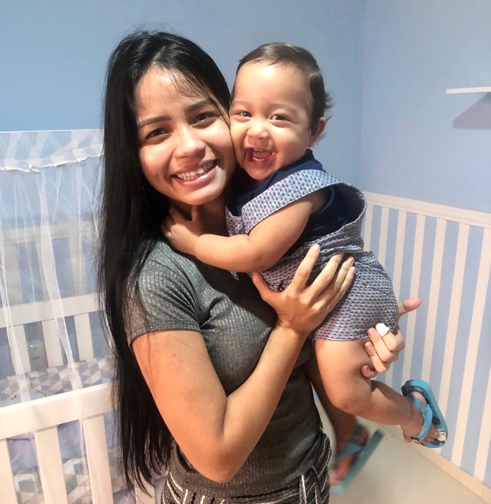 Ananda Araújo e seu primeiro e único filho, Pedro Henrique. — Foto: Ananda Araújo/Arquivo pessoal