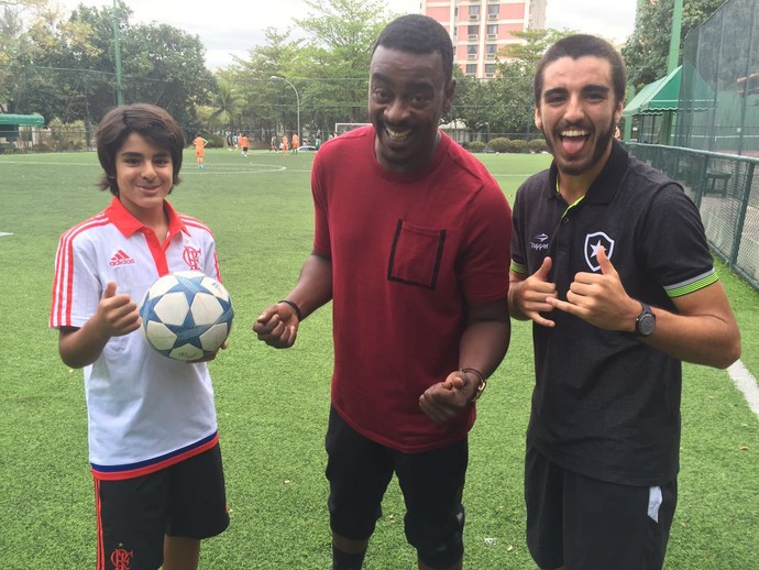 Na música e na bola: Seu Jorge é empresário de irmãos de Fla e Bota