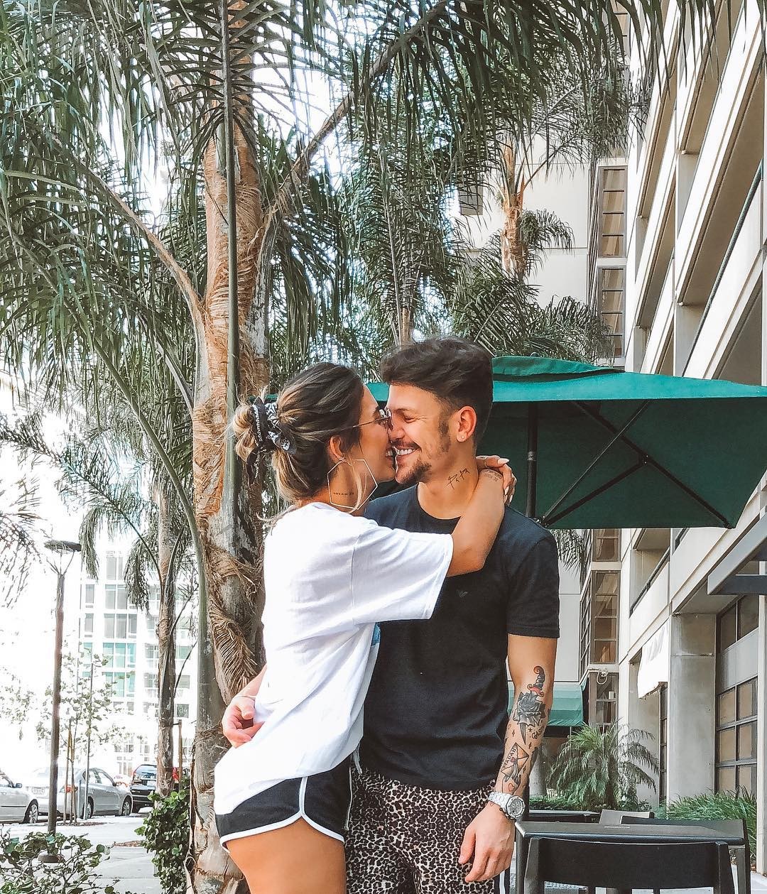Saulo Poncio e Gabi Brandt ficam noivos em viagem aos Estados Unidos (Foto: Reprodução/Instagram)