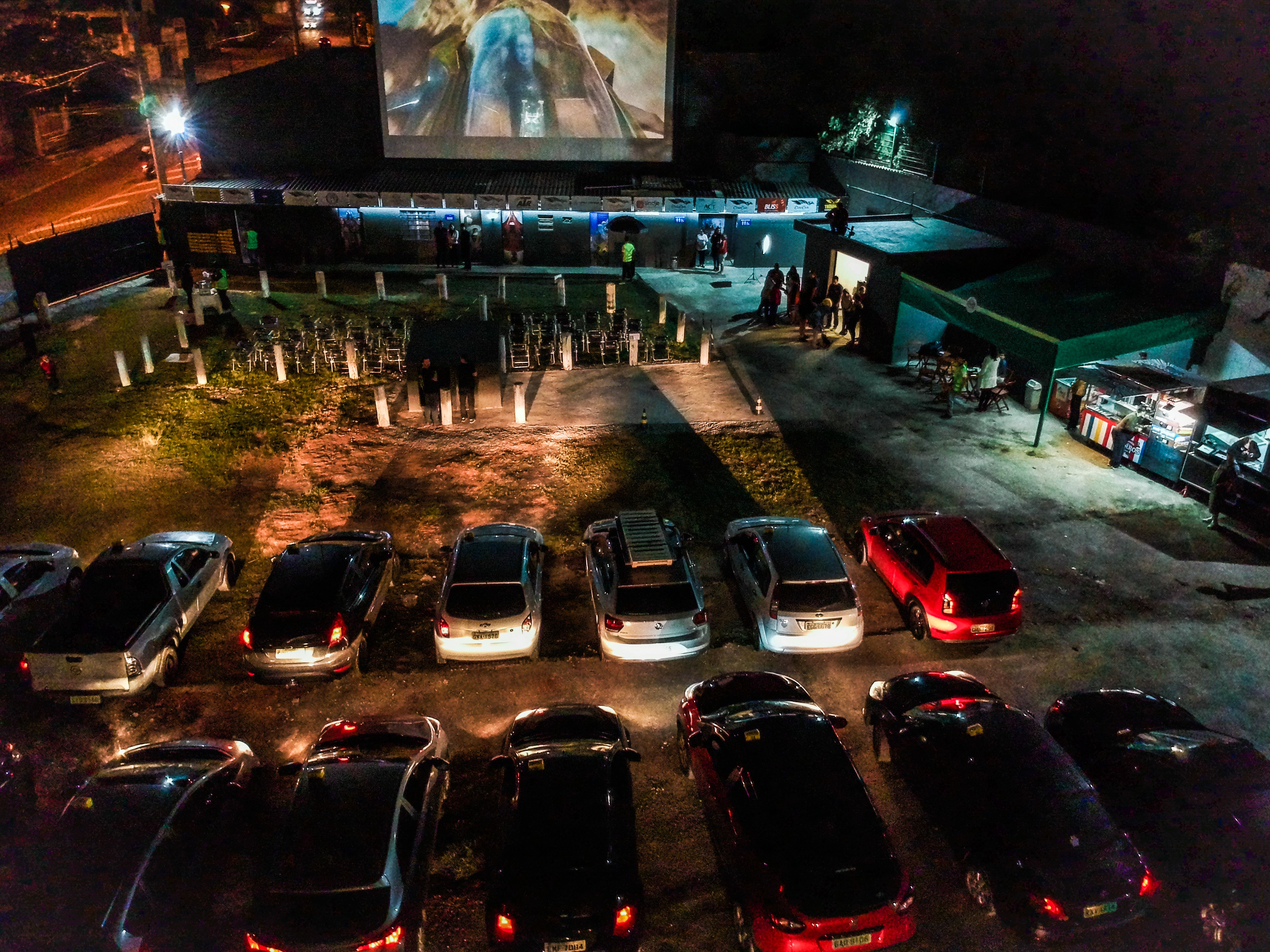 CineCar, cinema ao ar livre para ir com seu carro, em São Paulo (Foto: Divulgação)