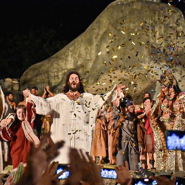 Gabriel Braga Nunes interpreta Jesus Cristo no espetáculo Paixão de Cristo (Foto: Felipe Souto Maior / AgNews)