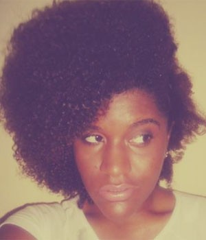 Élida Batista, de 21 anos, integrante do Blog Meninas Black Power (Foto: Arquivo pessoal)
