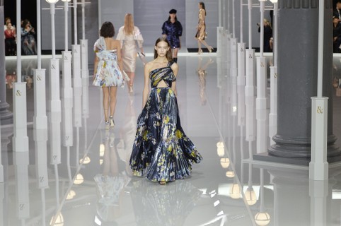 Ralph & Russo expande sua moda para o ready-to-wear durante a New York Fashion Week
