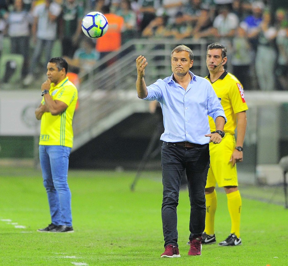 Após primeira derrota no Campeonato Brasileiro, Raí pede que SP mantenha personalidade 