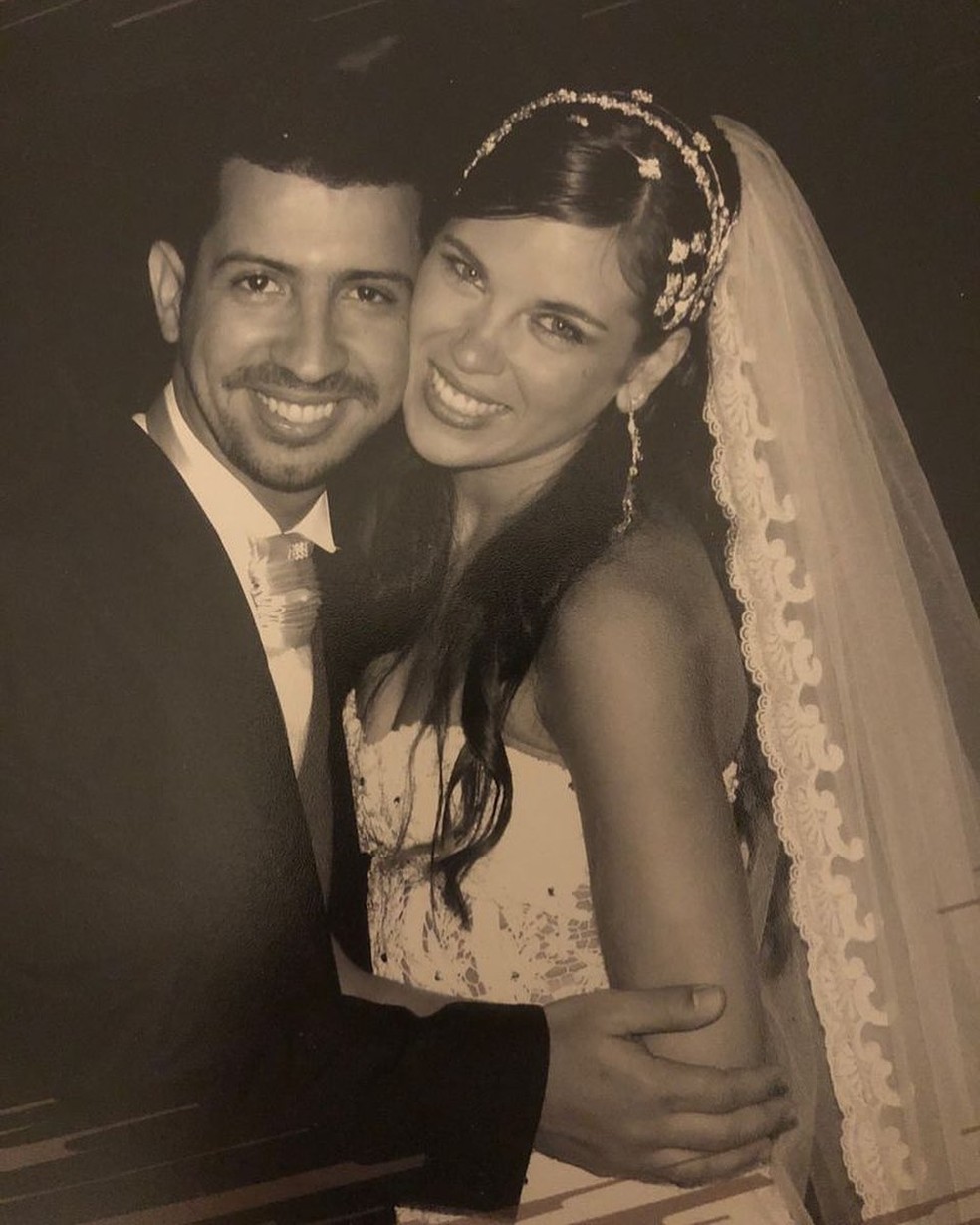 Dennis DJ e Bárbara Falcão compartilharam foto do casamento para anunciar separação — Foto: Reprodução/Instagram/Dennis DJ