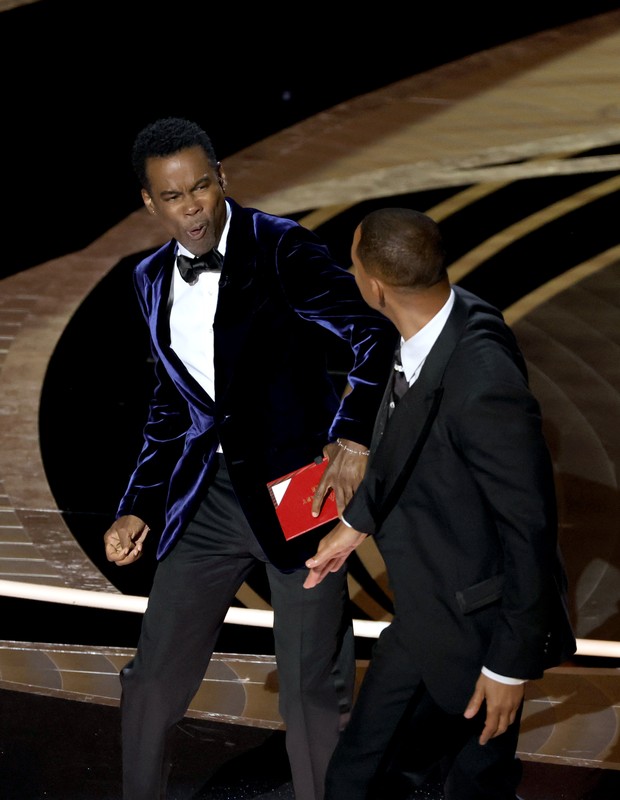 Chris Rock e Will Smith brigam no Oscar 2022 (Foto: Getty Images)