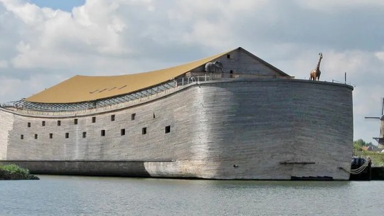 Carpinteiro evangélico gasta R$ 8,5 milhões para construir réplica em tamanho real da Arca de Noé 