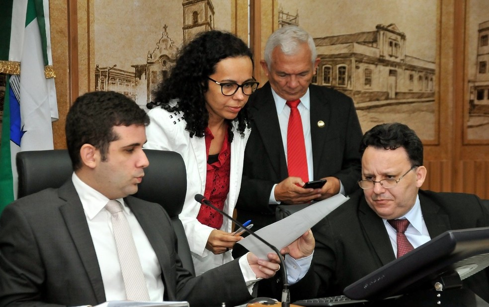 Emenda prorrogou por um ano prazo para retirada de carroças das ruas de Natal — Foto: Elpídio Junior/CMN/Divulgação