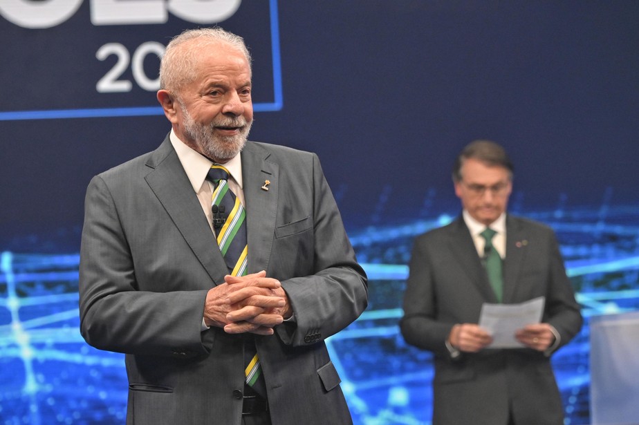 Lula e Bolsonaro em debate antes do segundo turno eleições 2022, que deu vitória ao petista