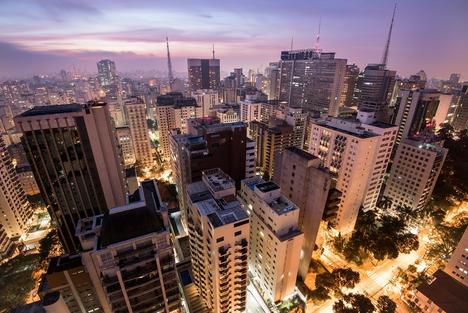 Vista parcial de São Paulo, a cidade brasileira que mais reúne empreendimentos de alto luxo e sofisticação, um tipo de imóvel que acaba sendo uma proteção contra a inflação