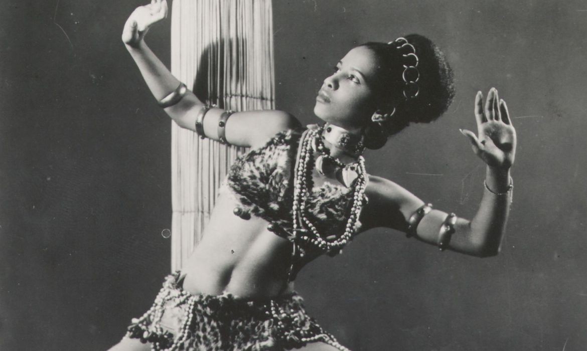 Mercedes Baptista, a 1ª bailarina negra do Theatro Municipal do Rio de Janeiro  (Foto: Arquivo Nacional/Correio da Manhã)