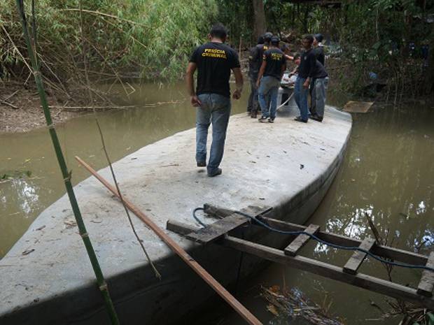 Submarino foi encontrado em um rio no nordeste do Pará. Vigia. Polícia. Tráfico. (Foto: Divulgação/Polícia Civil do Pará)