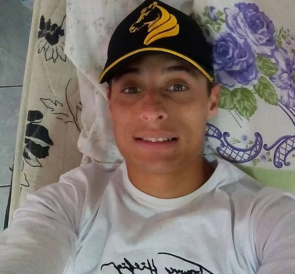 Homem é morto a golpes de arma branca em Garanhuns — Foto: WhatsApp/Reprodução