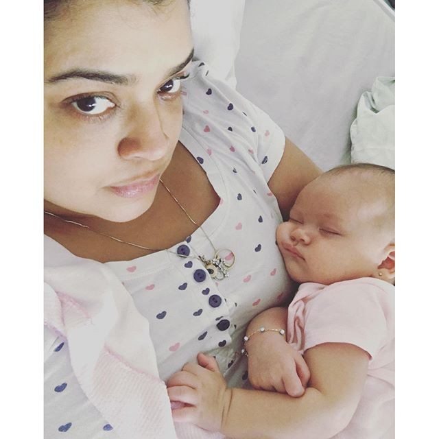 Preta Gil com a neta (Foto: Reprodução/ Instagram)