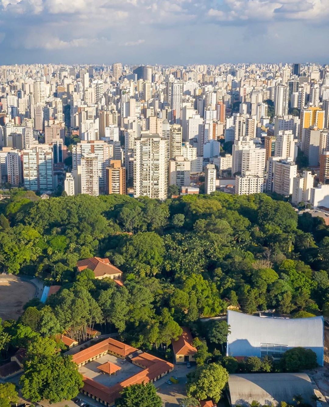 55% dos paulistanos viveriam em apartamento compartilhado, indica pesquisa (Foto: Reprodução/Instagram/@soudroneiro )
