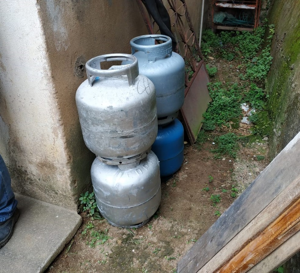 Operação apura venda ilegal de gás de cozinha em Mendes — Foto: Divulgação/Polícia Civil