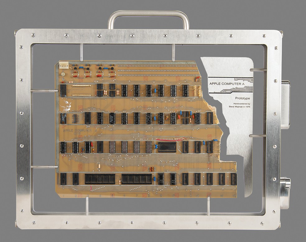 Protótipo Apple Computer A foi usado na primeira venda da empresa, em 1976 — Foto: Reprodução/RR Auction