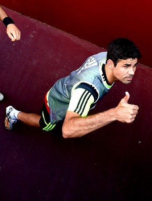Diego Costa no treino da Espanha (Foto: Getty Images)