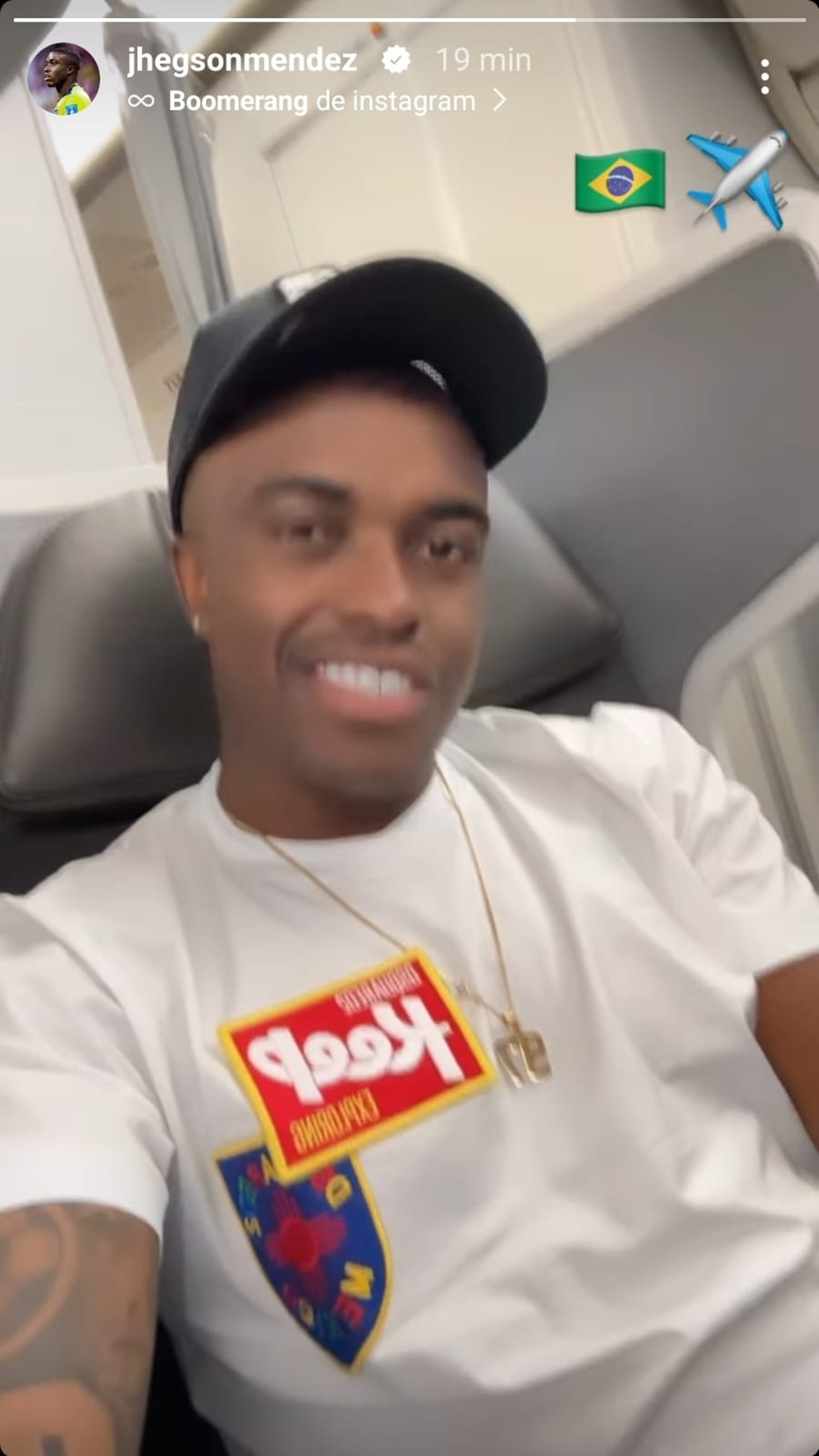 Jhegson Méndez posta foto a caminho do Brasil para fazer exames e assinar com o São Paulo