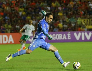 Números da 13ª rodada: atacantes do Vitória na banheira, e Prass é paredão