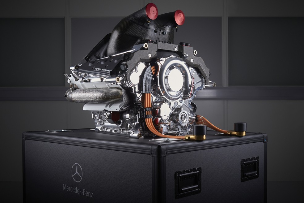 Ilustrando os motores, referente as regras e regulamentos da Fórmula 1 em 2014 - projetomotor.com.br