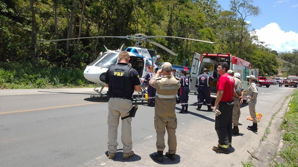 Vítima de acidente na BR-262, em Marechal Floriano foi socorrida por helicópero do Notaer — Foto: Reprodução/PRF