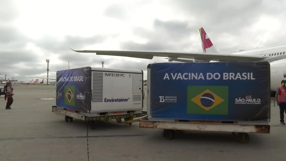 Novo lote de insumos da CoronaVac chegou em Guarulhos nesta quarta-feira, 10 de fevereiro — Foto: Reprodução/TV Globo