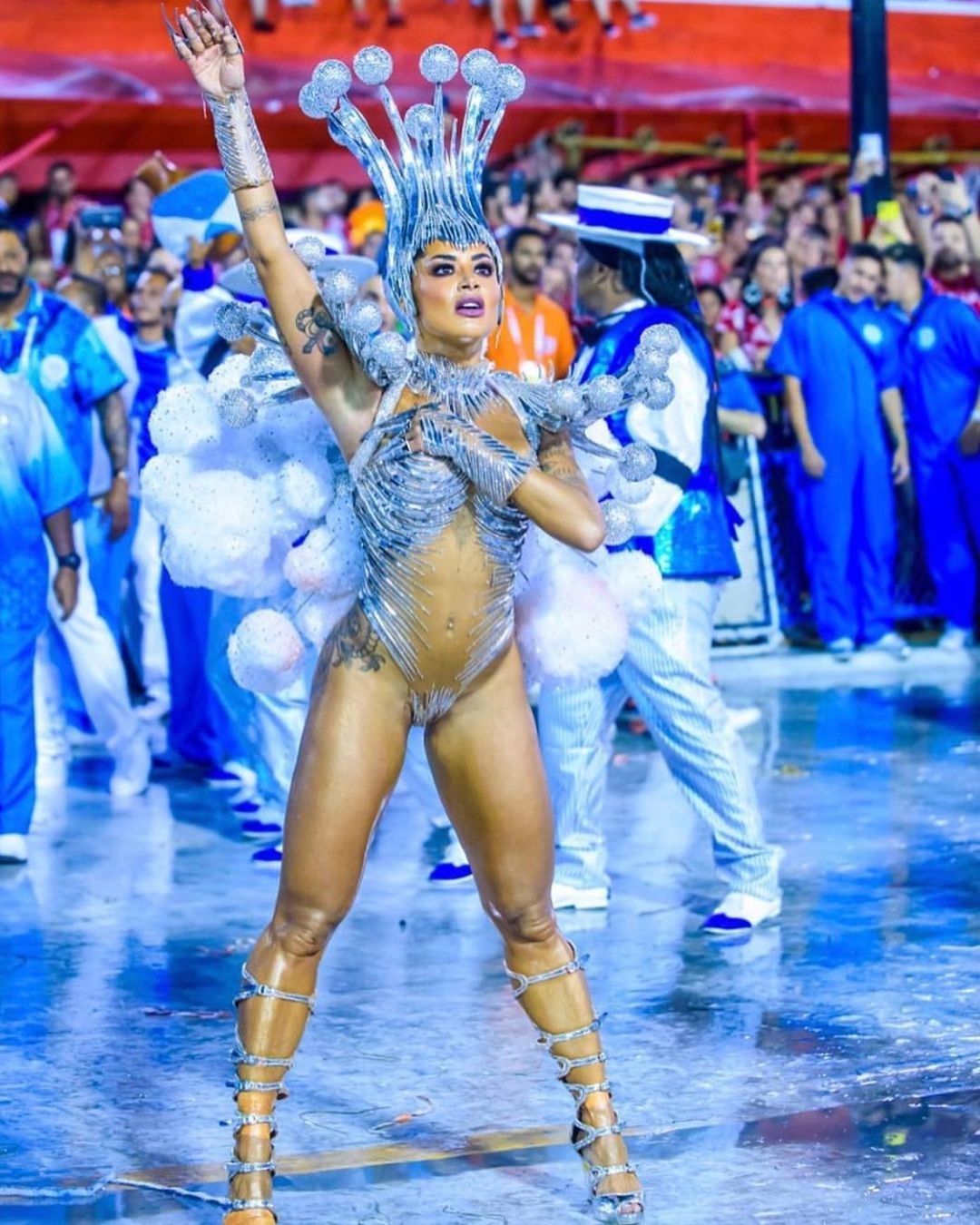 Aline Riscado relembrou Carnaval 2020 e alerta sobre câncer de mama na avenida (Foto: Reprodução/Instagram)