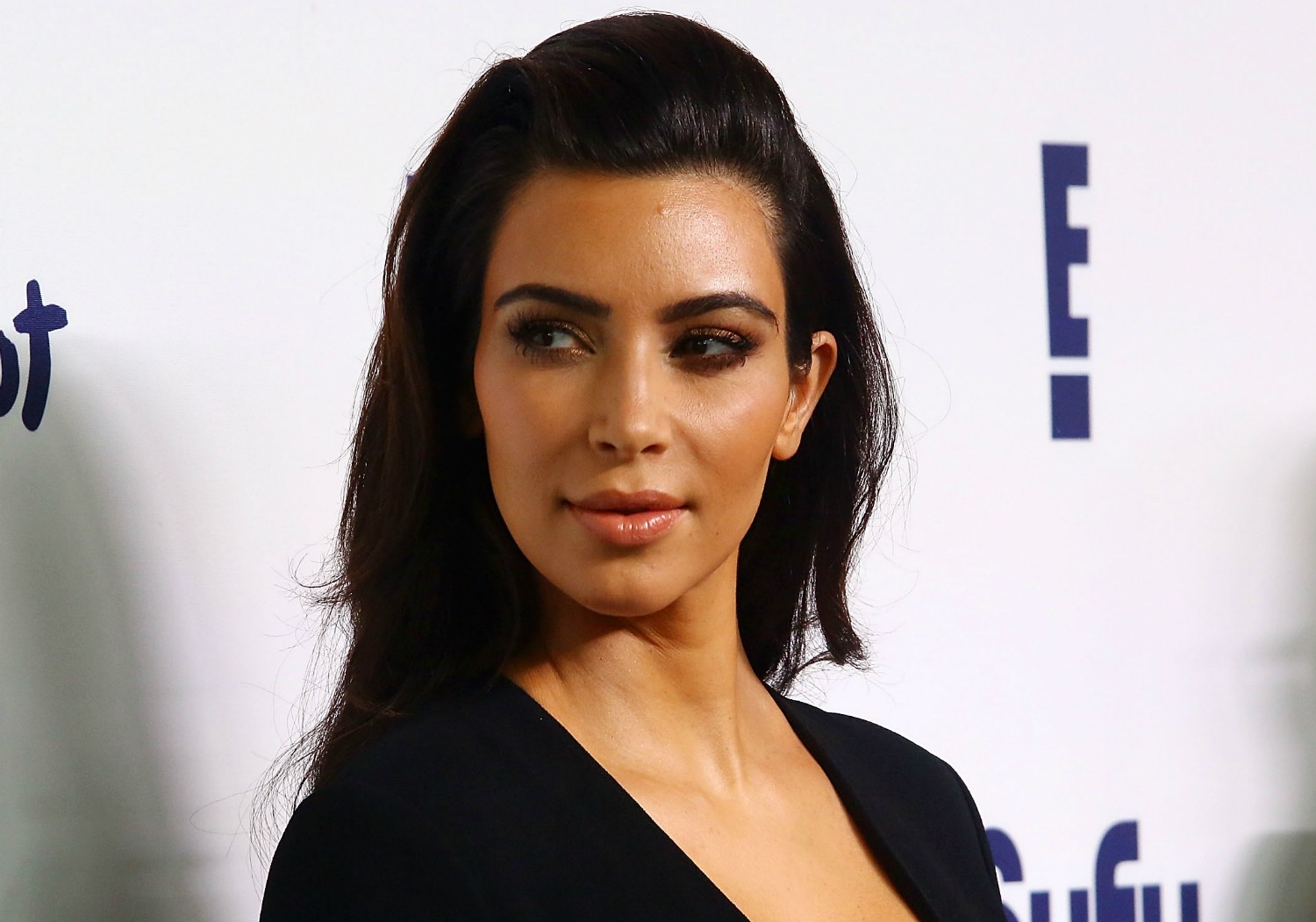 A socialite Kim Kardashian ganhou fama expondo sua intimidade em uma sex tape e em reality shows sobre sua família. Ela está com 33 anos, e desde os 12, depilava completamente a região íntima. (Foto: Getty Images)