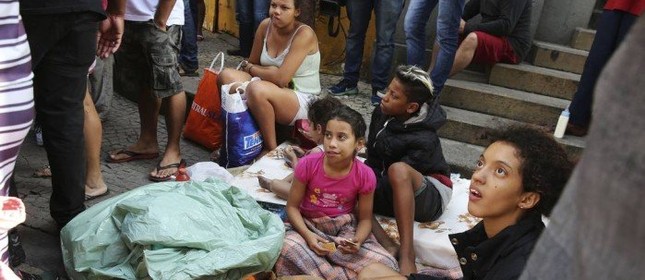 FamÃlias desabrigadas após o desabamento em SP