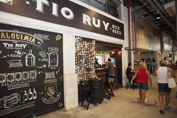 O bar Tio Ruy completa um ano no UpTown, na Barra da Tijuca